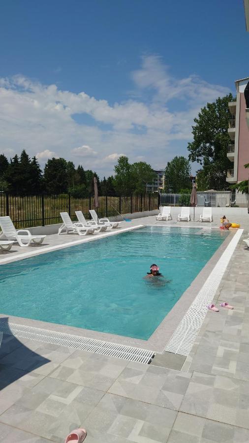 Aparthotel Riverside Vip Аpartments à Slantchev Briag Extérieur photo